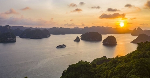 SUGGESTED ITINERARY FOR HA LONG TRAVEL 2 DAYS 1 NIGHT