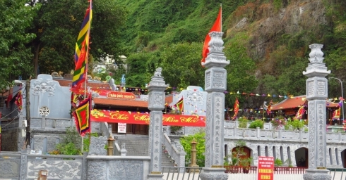 FESTIVAL OF TRAN QUOC NGHIEN TEMPLE